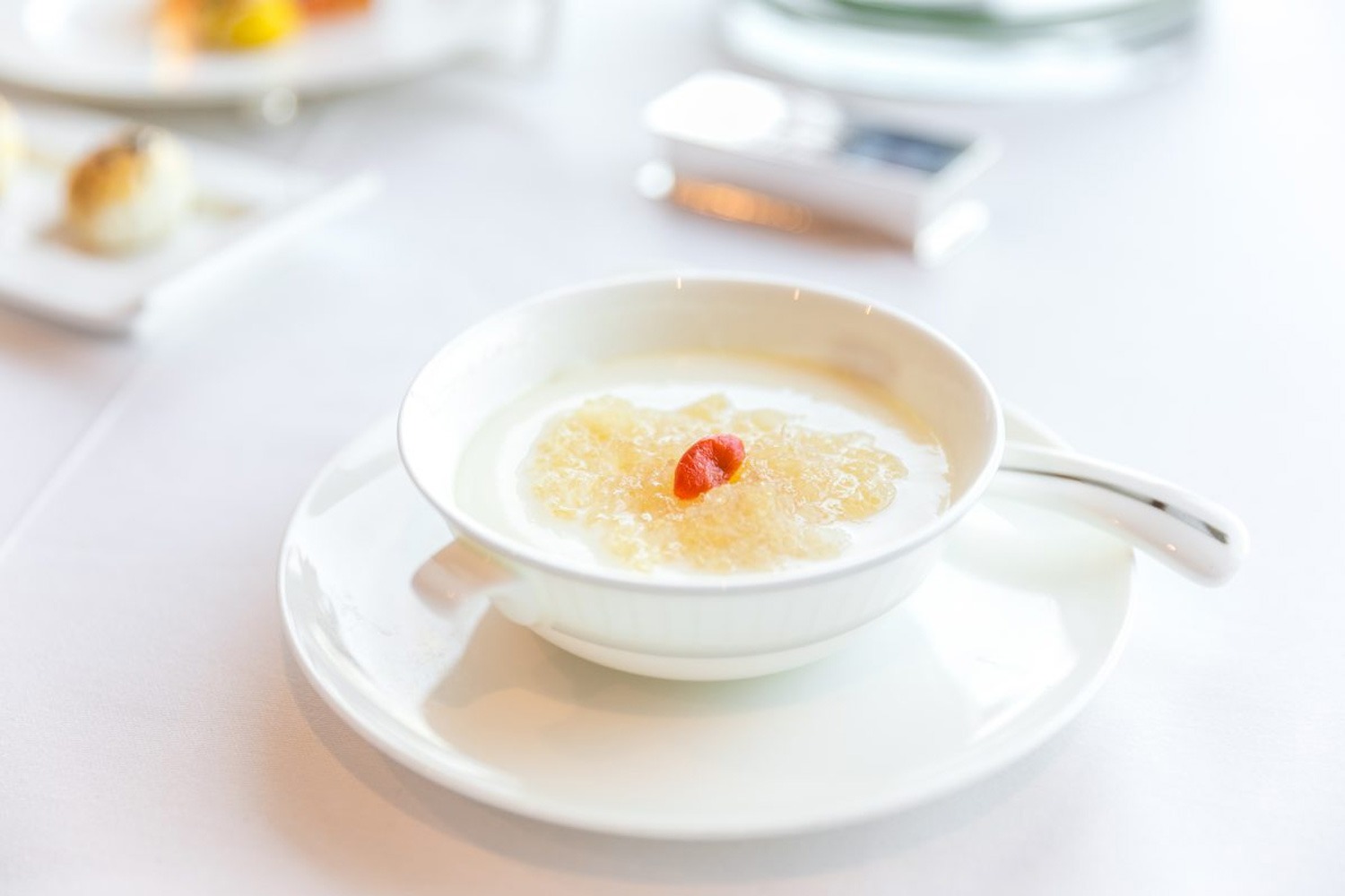 Cách sử dụng yến đúng cách và hiệu quả